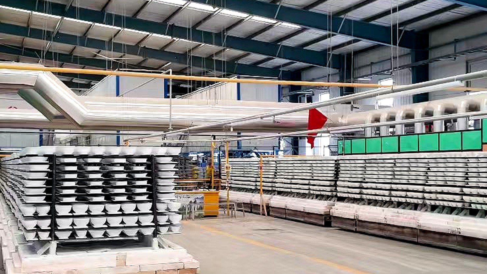 Hongxin plate forming workshop